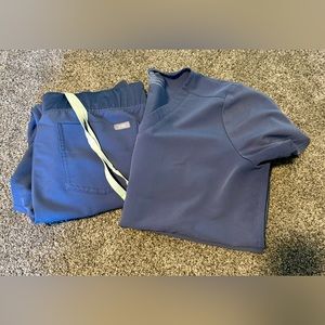 FIGS scrub set size medium joggers steel grey/blue